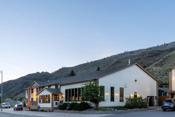 SUPER 8 GARDINER MT (Gardiner)